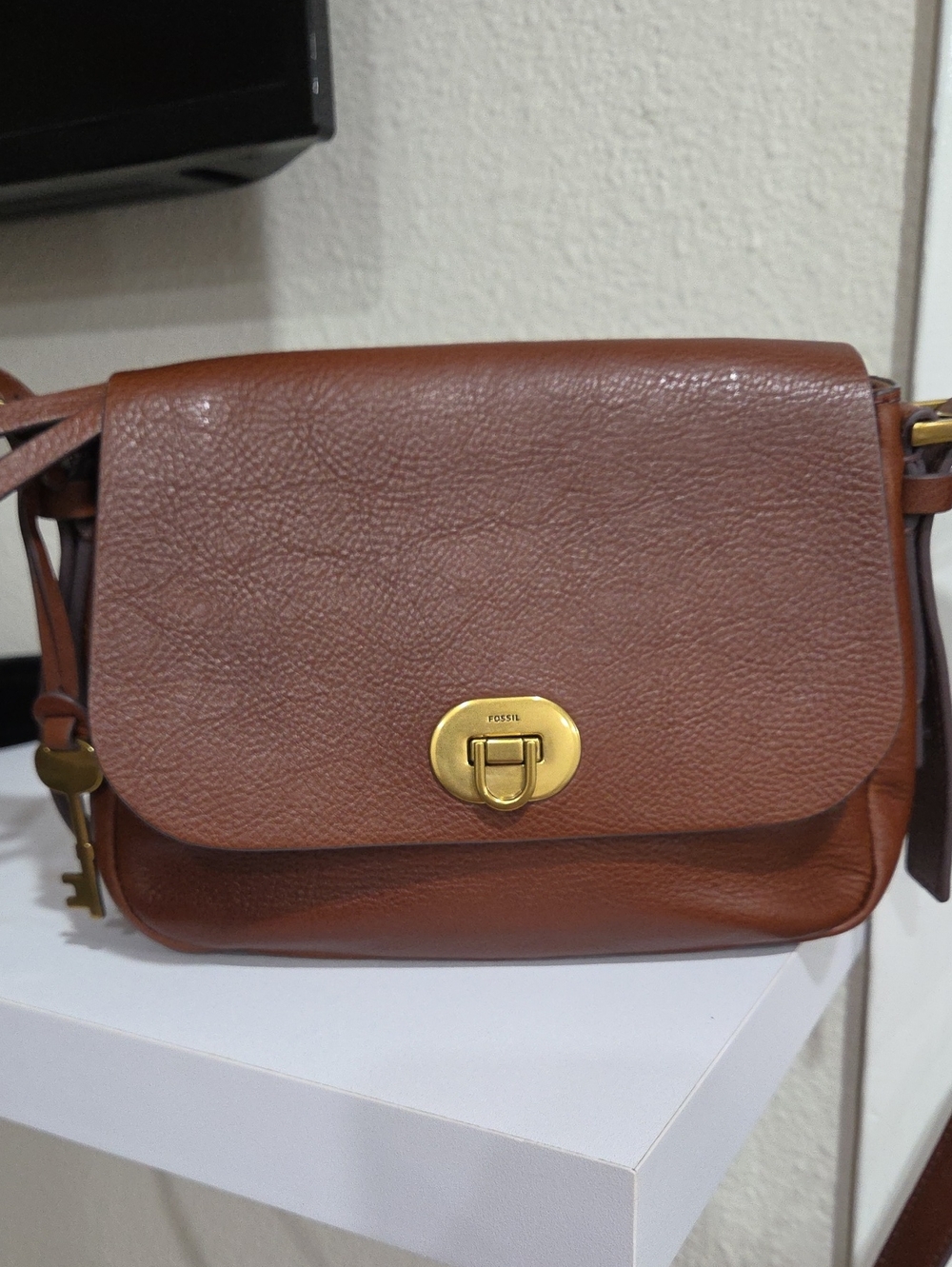 Fossil Chestnut Brown Leather Crossbody with Gold Turn-Lock